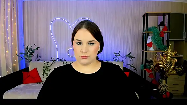 OliviaTwens online show from June 10, 2026, 9:30 am