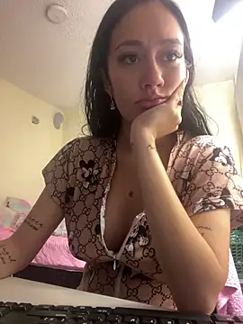 Snapshot of alessandra_bianchi chatting on June 6, 2026, 5:39 pm alessandra bianchi online show from June 6, 2026, 5:39 pm