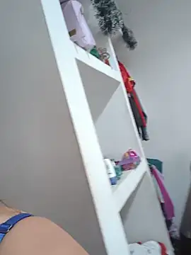 fire mommy online show from June 4, 2026, 9:43 pm