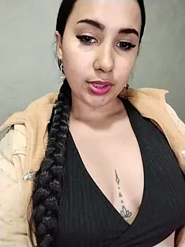 shantall cute online show from June 7, 2026, 3:10 am