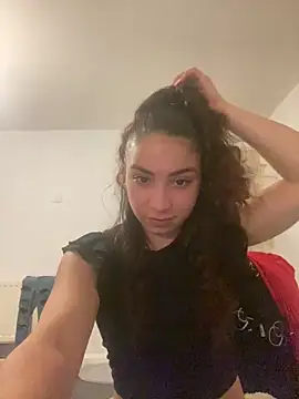 naomiiii55 online show from June 5, 2026, 12:06 am