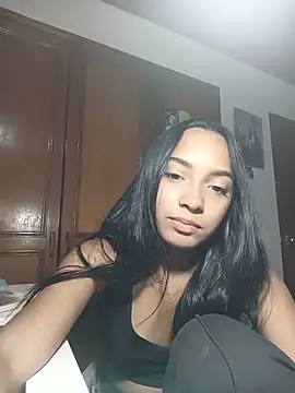 xcleila online show from June 3, 2026, 4:59 am