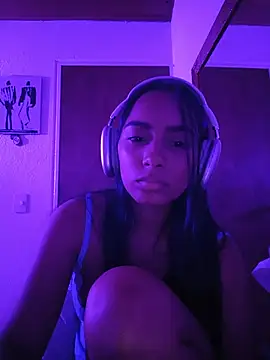 xcleila online show from June 11, 2026, 6:00 am