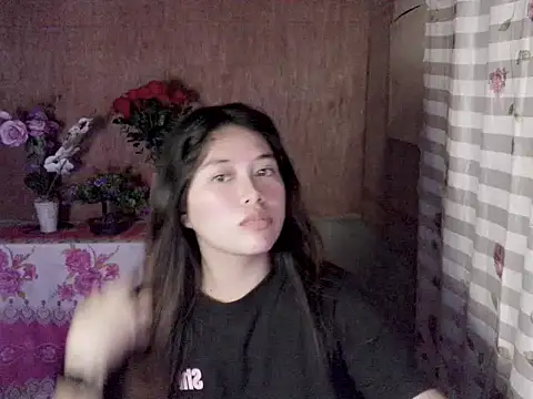 Snapshot of tombalata chatting on June 3, 2026, 2:33 pm tombalata online show from June 3, 2026, 2:33 pm