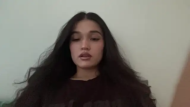LisetteParajon online show from June 5, 2026, 6:52 am