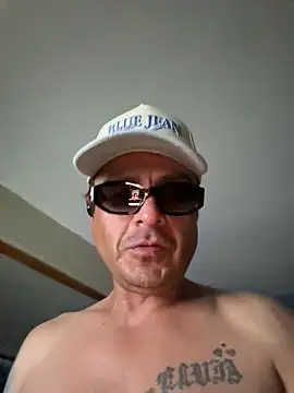 Snapshot of Jlsaxxx69989 chatting on June 5, 2026, 10:21 am Jlsaxxx69989 online show from June 5, 2026, 10:21 am
