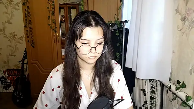 Adilily online show from June 6, 2026, 1:49 pm