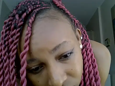 Snapshot of cocolaurah chatting on June 7, 2026, 11:36 am cocolaurah online show from June 7, 2026, 11:36 am
