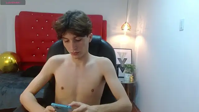 Marcoviolet online show from May 30, 2026, 8:17 pm