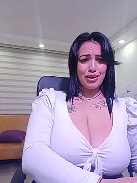 Reginavolkova online show from June 10, 2026, 8:57 am