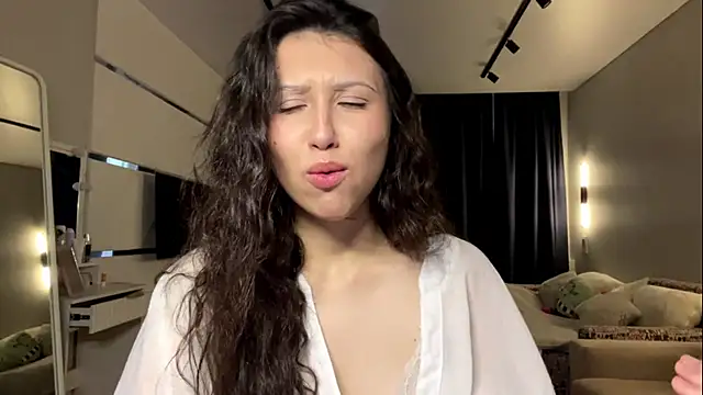 Snapshot of Alicekitty67 chatting on June 3, 2026, 3:39 pm Alicekitty67 online show from June 3, 2026, 3:39 pm