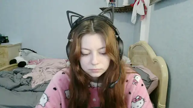 AlessiaViolet online show from June 4, 2026, 9:37 am