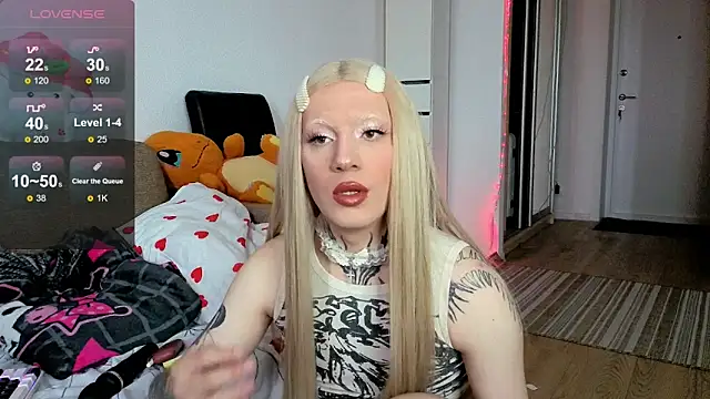 Snapshot of Chloecherry chatting on June 6, 2026, 2:11 pm Chloecherry online show from June 6, 2026, 2:11 pm
