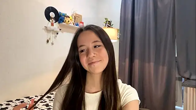 Snapshot of IraidaBatz chatting on June 10, 2026, 3:00 pm IraidaBatz online show from June 10, 2026, 3:00 pm