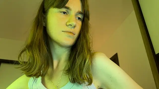 agniia257 online show from June 7, 2026, 9:07 pm