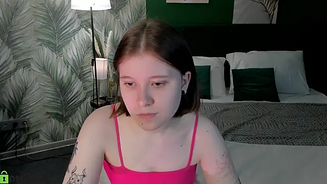 Kylie-Voss online show from June 10, 2026, 2:56 am