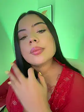Snapshot of lulu__dreams chatting on June 10, 2026, 6:07 pm lulu dreams online show from June 10, 2026, 6:07 pm
