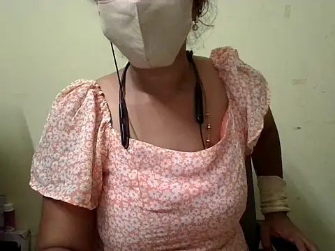 Snapshot of anutamilponnu chatting on June 9, 2026, 9:37 pm anutamilponnu online show from June 9, 2026, 9:37 pm