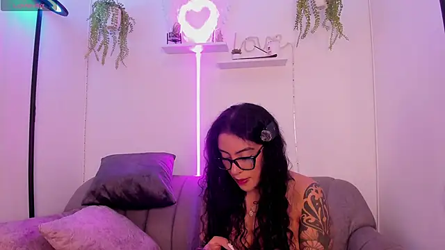Snapshot of Mar_kush chatting on June 5, 2026, 10:26 pm Mar kush online show from June 5, 2026, 10:26 pm