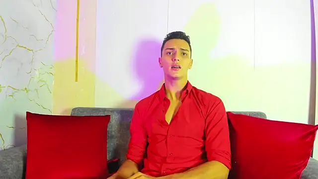 Snapshot of andrewevans46 chatting on June 7, 2026, 12:42 pm andrewevans46 online show from June 7, 2026, 12:42 pm