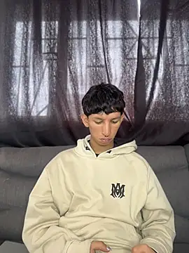 Noah-fire online show from June 7, 2026, 7:28 pm