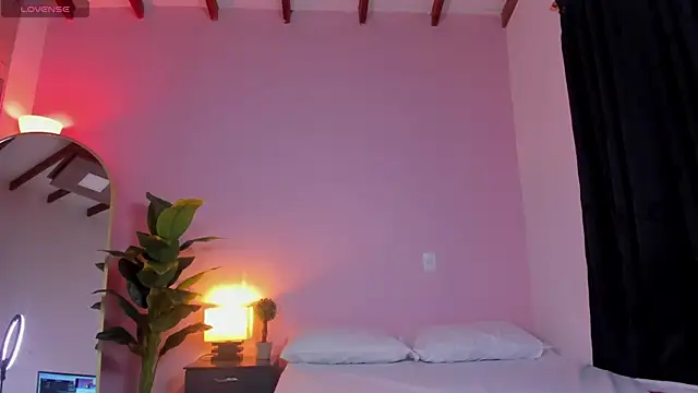 Snapshot of wet_kiiss chatting on June 9, 2026, 8:09 pm wet kiiss online show from June 9, 2026, 8:09 pm