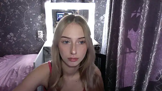 Snapshot of JennaLomeri chatting on June 8, 2026, 10:59 am JennaLomeri online show from June 8, 2026, 10:59 am