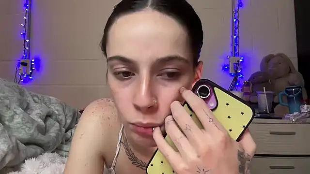 Faithluvv05 online show from June 11, 2026, 3:15 am