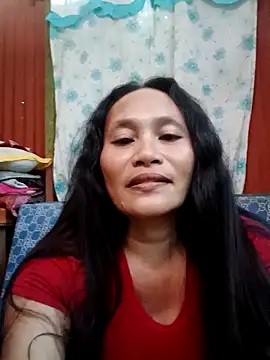 Snapshot of Queenslay chatting on June 6, 2026, 6:18 am Queenslay online show from June 6, 2026, 6:18 am
