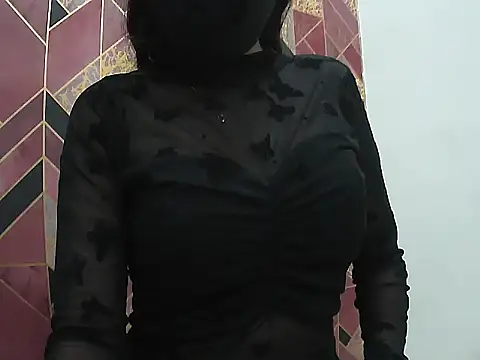Hot-Roshni online show from June 8, 2026, 5:46 pm
