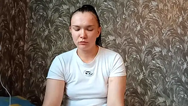 Snapshot of PhyllisMackert chatting on June 7, 2026, 5:06 pm PhyllisMackert online show from June 7, 2026, 5:06 pm
