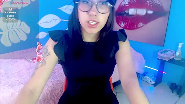 Snapshot of eli_doll chatting on June 4, 2026, 11:27 am eli doll online show from June 4, 2026, 11:27 am