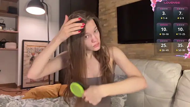 CeliaRossi online show from June 5, 2026, 10:04 pm
