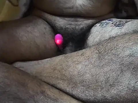 Snapshot of indiboy009 chatting on December 25, 2024, 2:03 am indiboy009 online show from December 25, 2024, 2:03 am