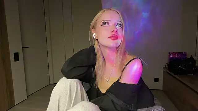 Snapshot of Anny_qte chatting on June 2, 2026, 5:48 pm Anny qte online show from June 2, 2026, 5:48 pm