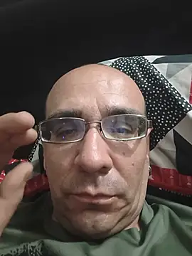 Larback2026 online show from June 5, 2026, 8:09 am