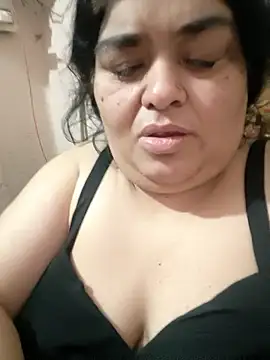 Snapshot of simranjeet_kaur69 chatting on June 1, 2026, 7:37 pm simranjeet kaur69 online show from June 1, 2026, 7:37 pm
