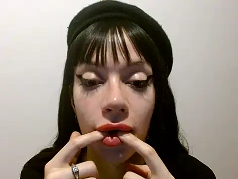 Snapshot of ZantWich chatting on June 10, 2026, 7:46 pm ZantWich online show from June 10, 2026, 7:46 pm