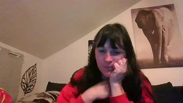 sexujuly88 online show from April 27, 2026, 9:35 pm