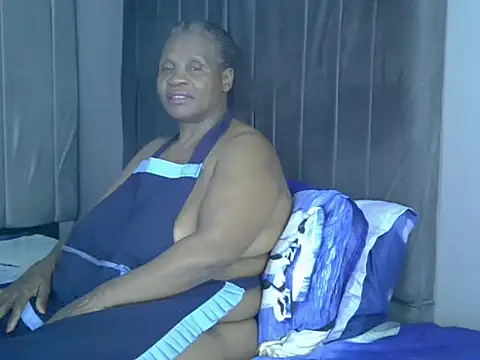 naughtymilf2026 online show from June 5, 2026, 4:35 pm