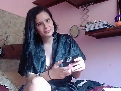 Snapshot of NinaMendes chatting on June 3, 2026, 12:08 pm NinaMendes online show from June 3, 2026, 12:08 pm