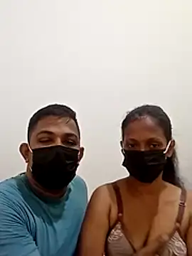 Snapshot of slfuncouple chatting on June 5, 2026, 3:24 am slfuncouple online show from June 5, 2026, 3:24 am