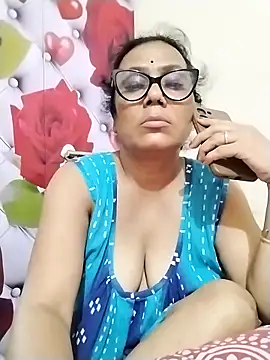 chatterjeesayani567 online show from June 7, 2026, 2:10 pm