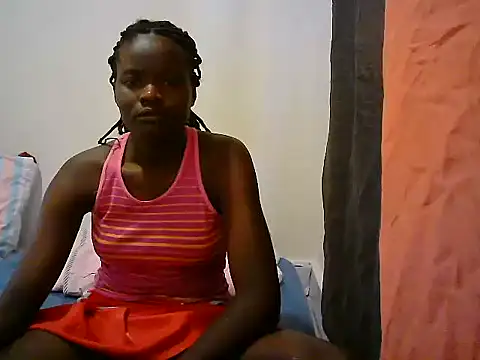 Snapshot of BerryJulie chatting on June 5, 2026, 7:25 am BerryJulie online show from June 5, 2026, 7:25 am
