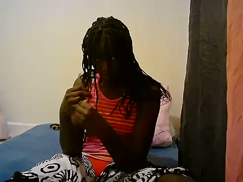 Snapshot of BerryJulie chatting on June 5, 2026, 9:20 pm BerryJulie online show from June 5, 2026, 9:20 pm