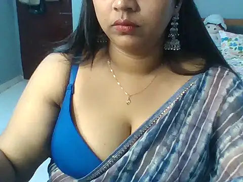 Tamil hot Meenu online show from June 5, 2026, 3:29 pm