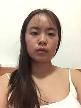 YiYi5520 online show from June 9, 2026, 4:18 pm