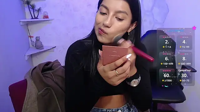 Snapshot of Hailey_Adams chatting on June 6, 2026, 5:39 pm Hailey Adams online show from June 6, 2026, 5:39 pm