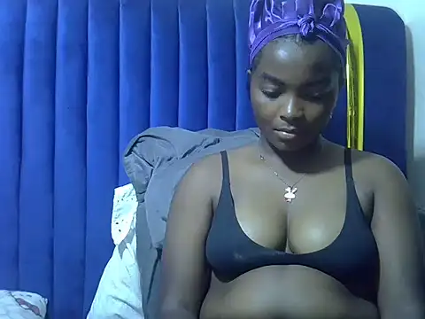 Sweetlover230 online show from June 7, 2026, 3:27 pm