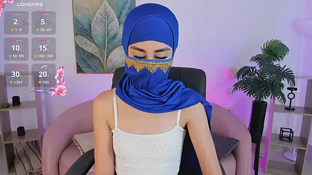 Alina Malak online show from June 4, 2026, 8:26 pm